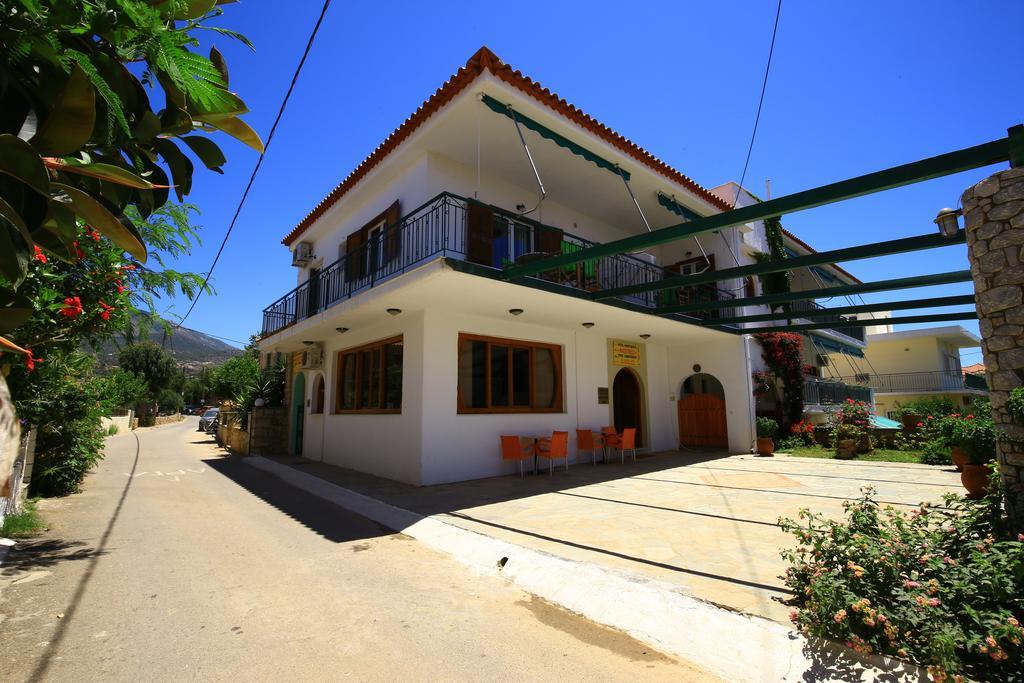 Maistreli Hotel Apartments Stoúpa Exterior foto
